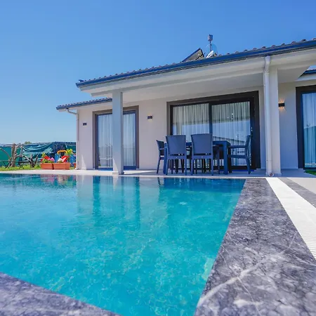 Denize 500 Metre 4 Kisilik Kayram 3*