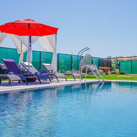 Hotel Denize 500 Metre 4 Kisilik Kayram