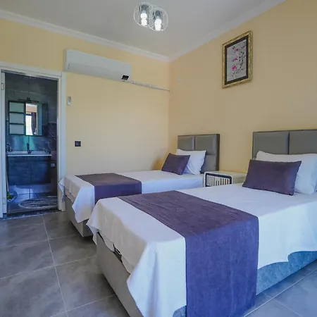 Denize 500 Metre 4 Kisilik Kayram Hotel Fethiye